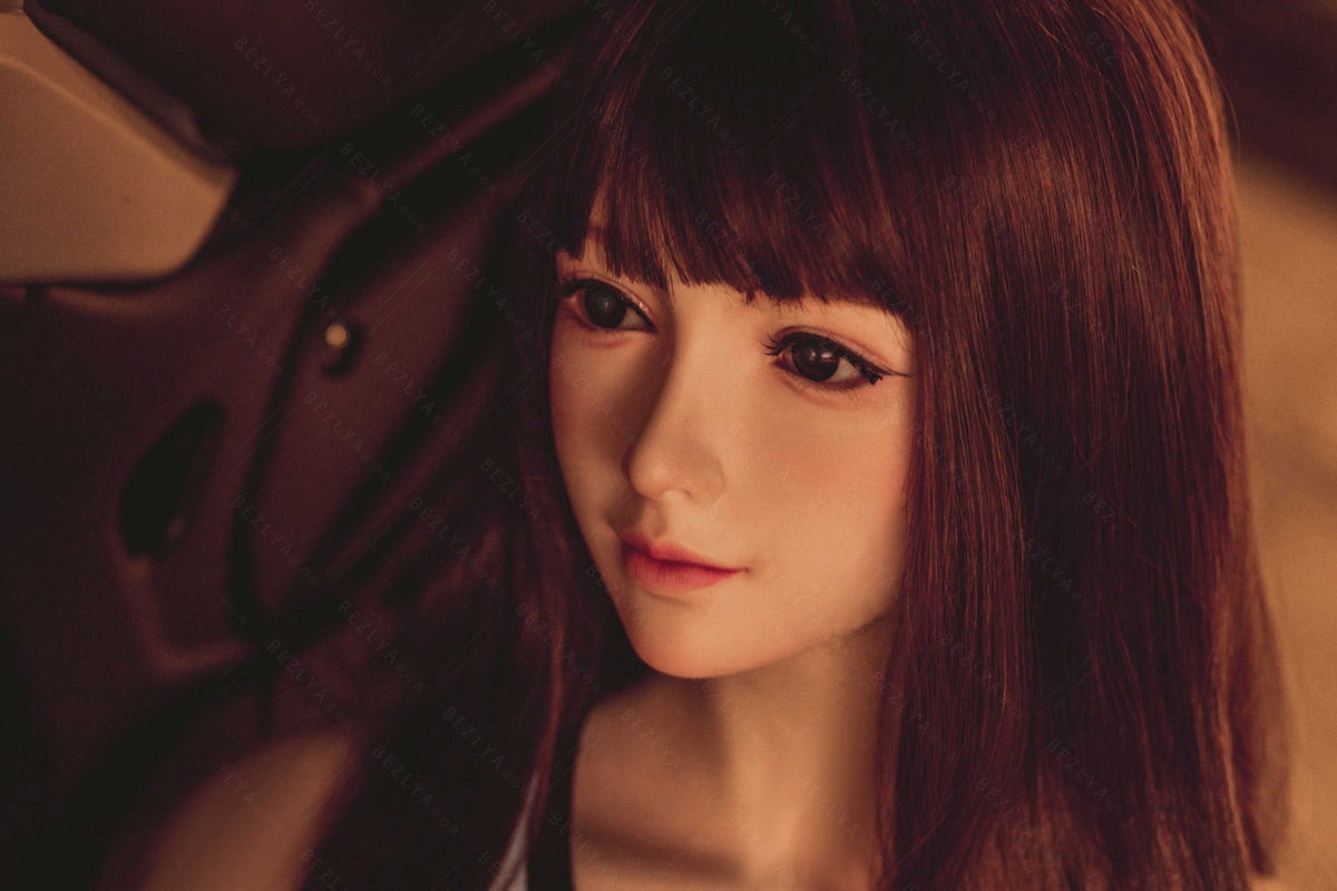 Holly Sex doll (Bezlya Doll 160cm C-cup 2.1 silicone)