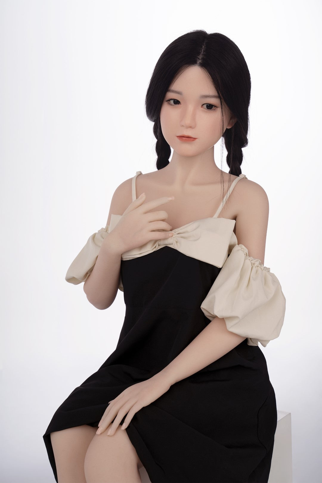 Hannah Sex doll (AXB Doll 140cm C-cup GD13-1 TPE+silicone)