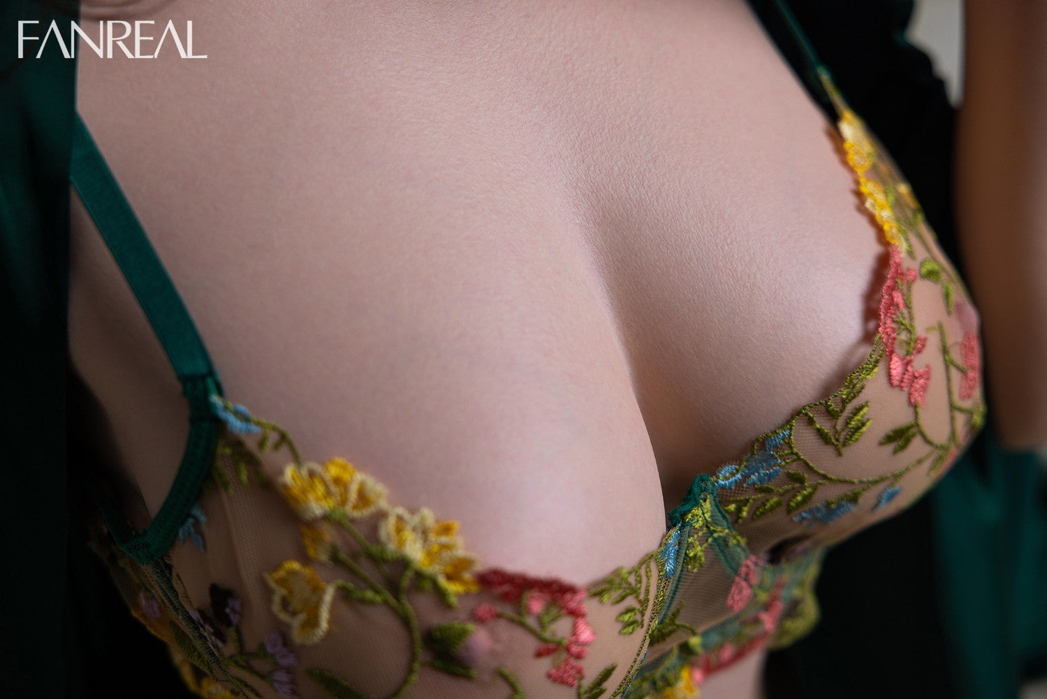 Gina Sexdocka (FanReal Doll 155cm F-kupa RST Silikon)