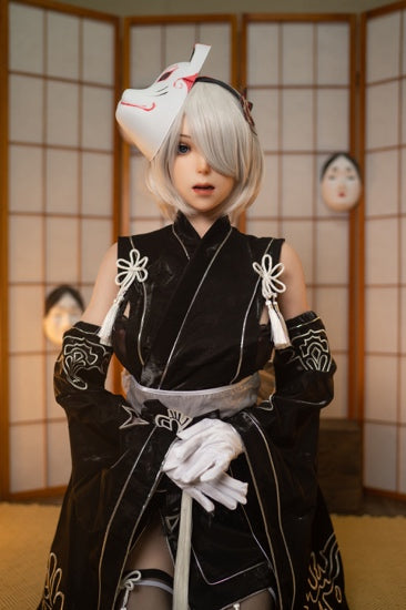 Official Cosplay Outfits (Game Lady)