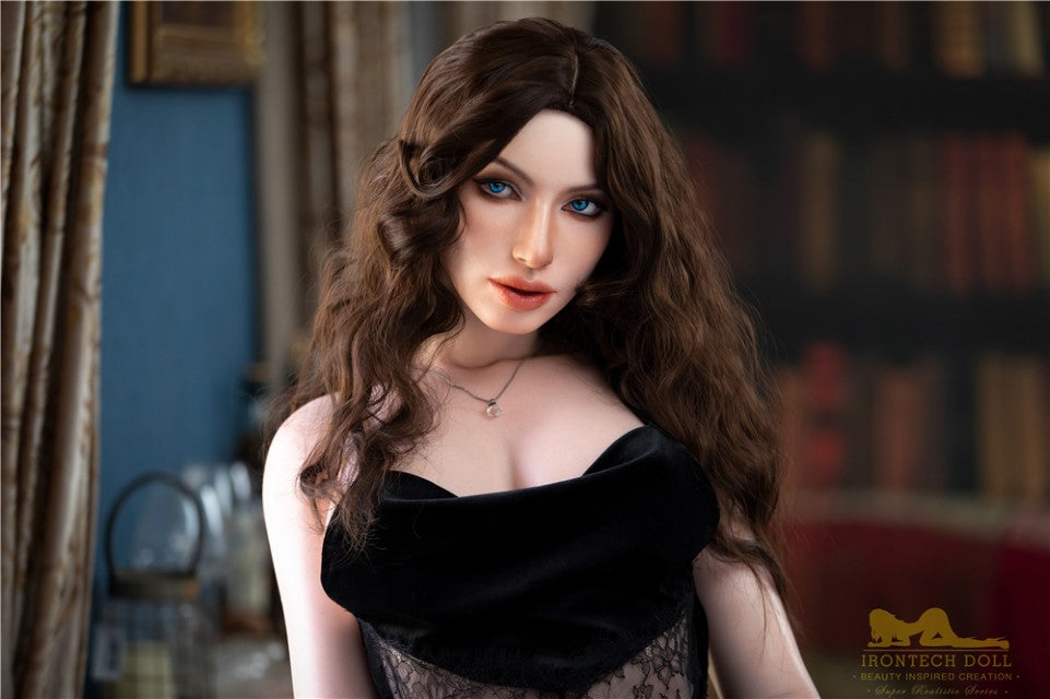 Esmeralda Sex doll (Irontech Doll 166cm C-cup P28 silicone)
