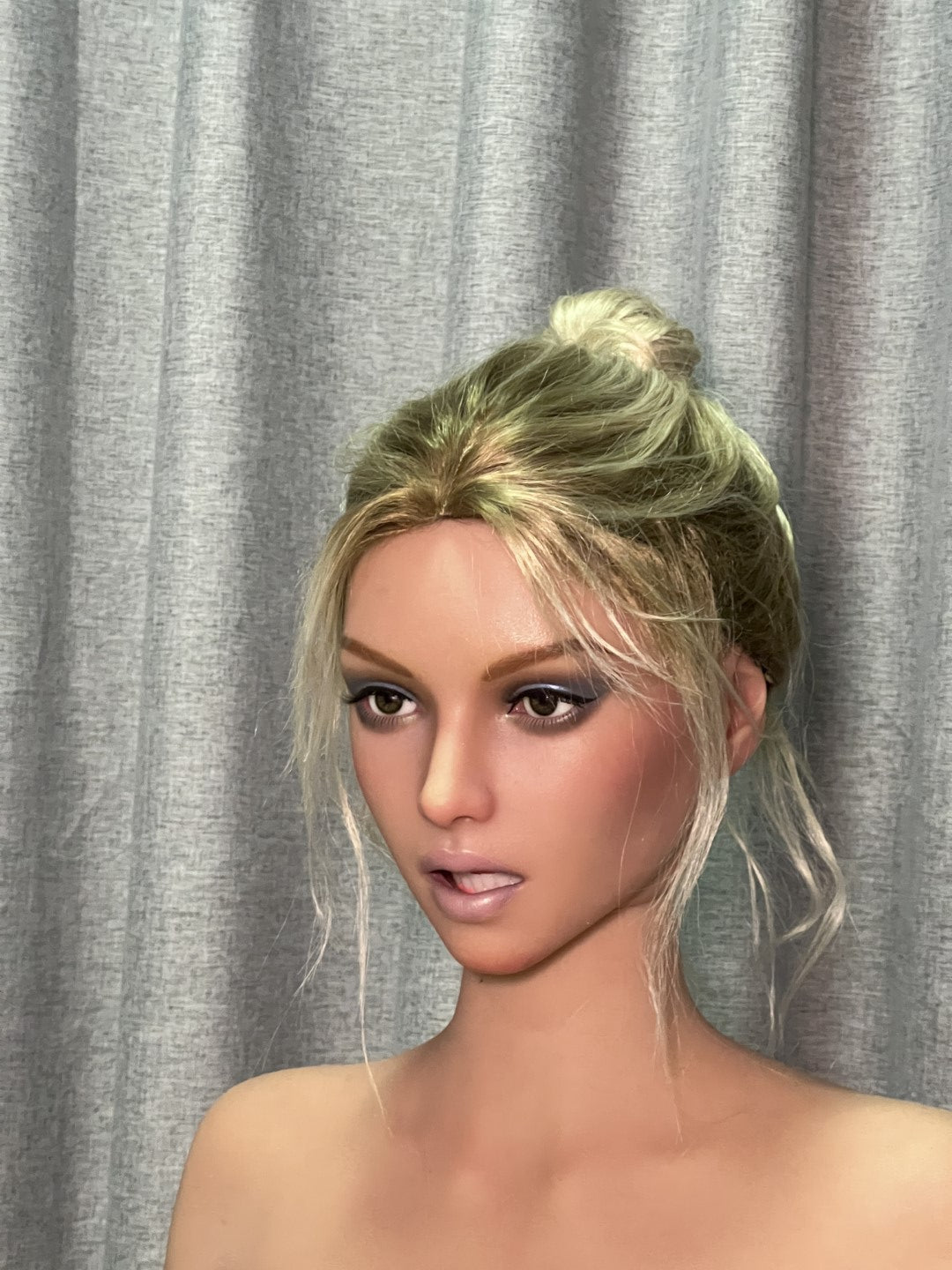 Daisy Sex doll (Zelex 170cm c-cup GE95-2 silicone)