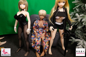 Mobile phone sex doll (Irokebijin 80cm F-cup TPE)