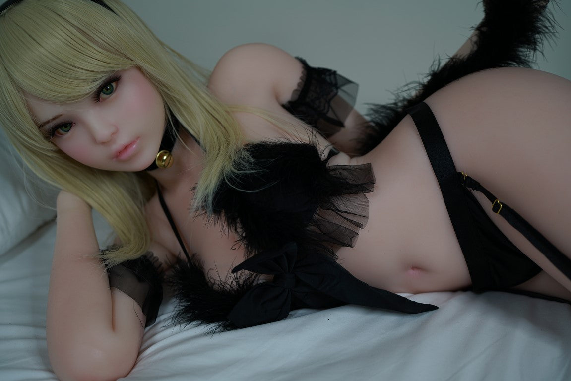 Phoebe Sex doll (Piper Doll 140cm f-cup silicone)